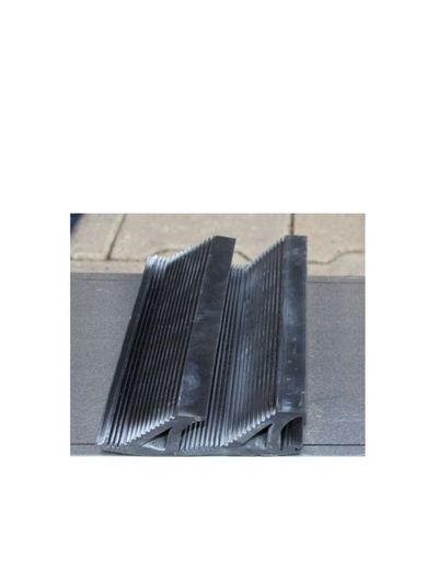 Kulta-Jussi Kumirihla, korkeampi, leveys 25 cm,